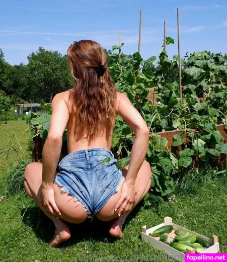 Miaonlyonelove OnlyFans Thumbnail #DIE7Fkv4UL