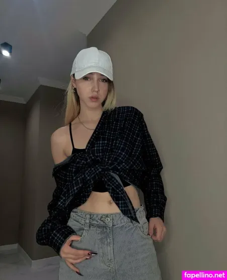 Miapixel OnlyFans Thumbnail #UUHB2o8OnR