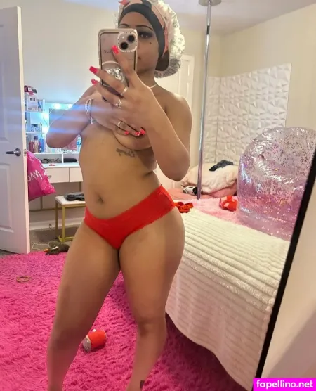 Miapiya OnlyFans Thumbnail #eBSqRzXyay