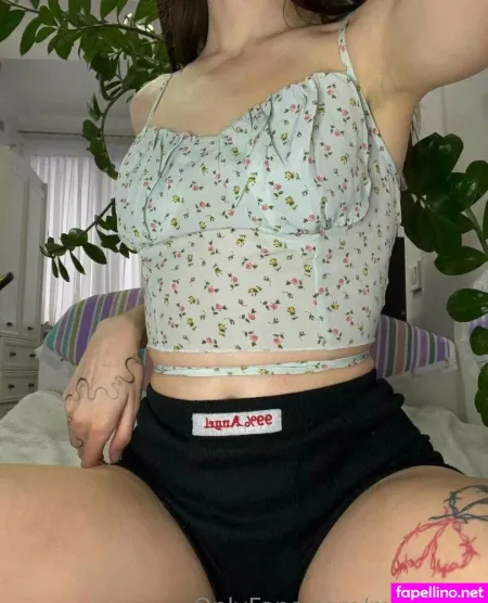 Miareeed OnlyFans Thumbnail #sVqBWPlg61