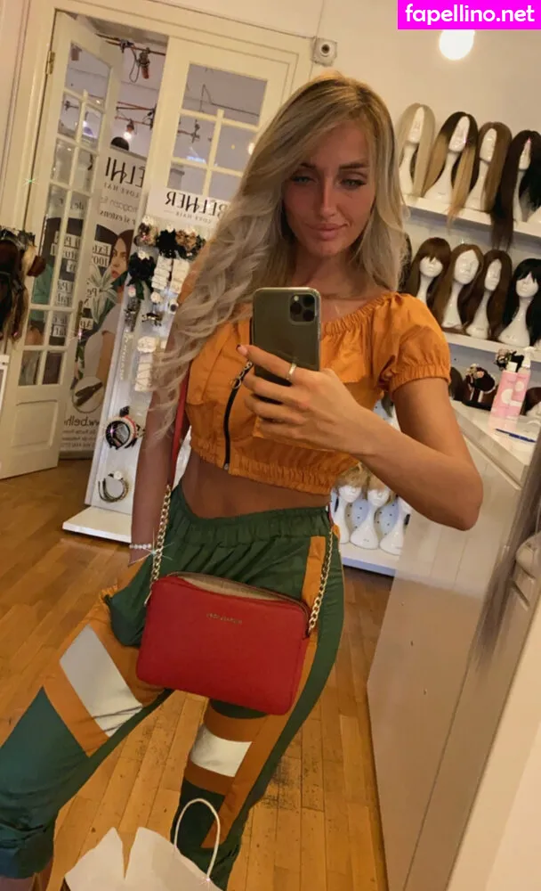 miaaarodriguezzz, miarodriguezx Nude Leaked OnlyFans Photo #4u1QQIDHAx