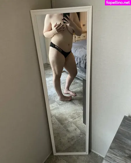 Miarose81 OnlyFans Thumbnail #7u033Qh3Lz