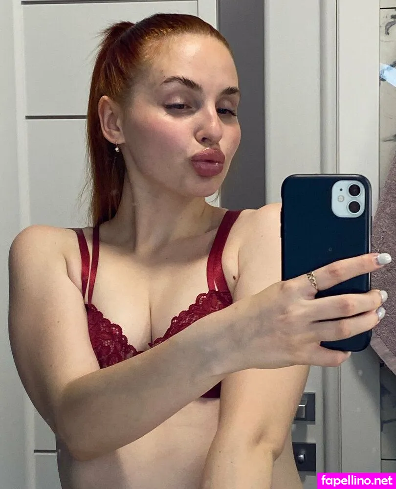 miathegirl, xomialind Nude Leaked OnlyFans Photo #14P8SNTmYo