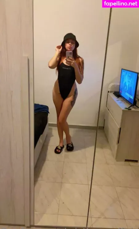 Miathorneofficial OnlyFans Thumbnail #S1G8oMP41U
