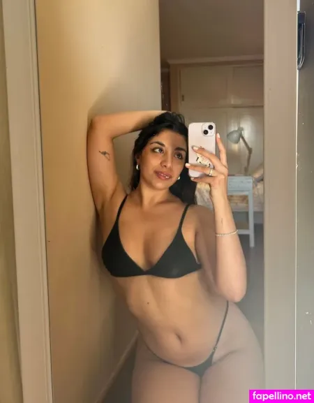 Miaviolette OnlyFans Thumbnail #e29HfHHKrZ