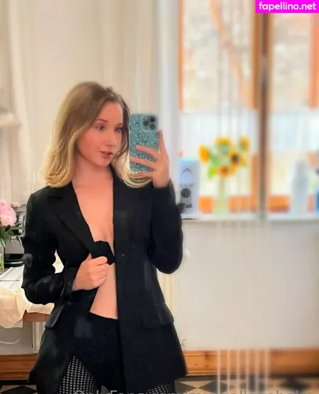 Miawallacebabe OnlyFans Thumbnail #CntTmLsq4k