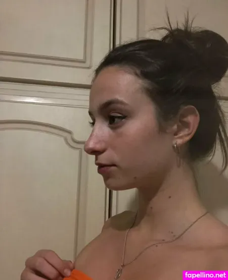 Miawhite18x OnlyFans Thumbnail #IjwwGE2ibt