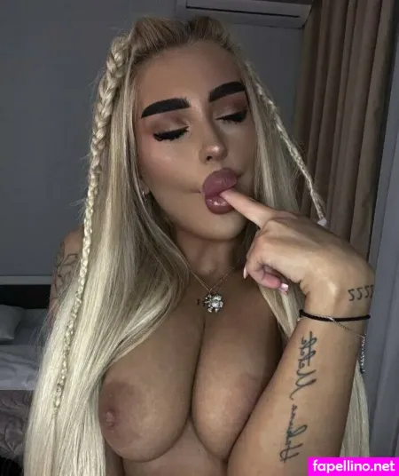 Miawhiteee OnlyFans Thumbnail #79HQsZ9nIa
