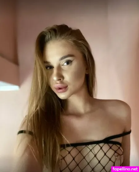 Miawhitesze1 OnlyFans Thumbnail #DAsGKmA2nt