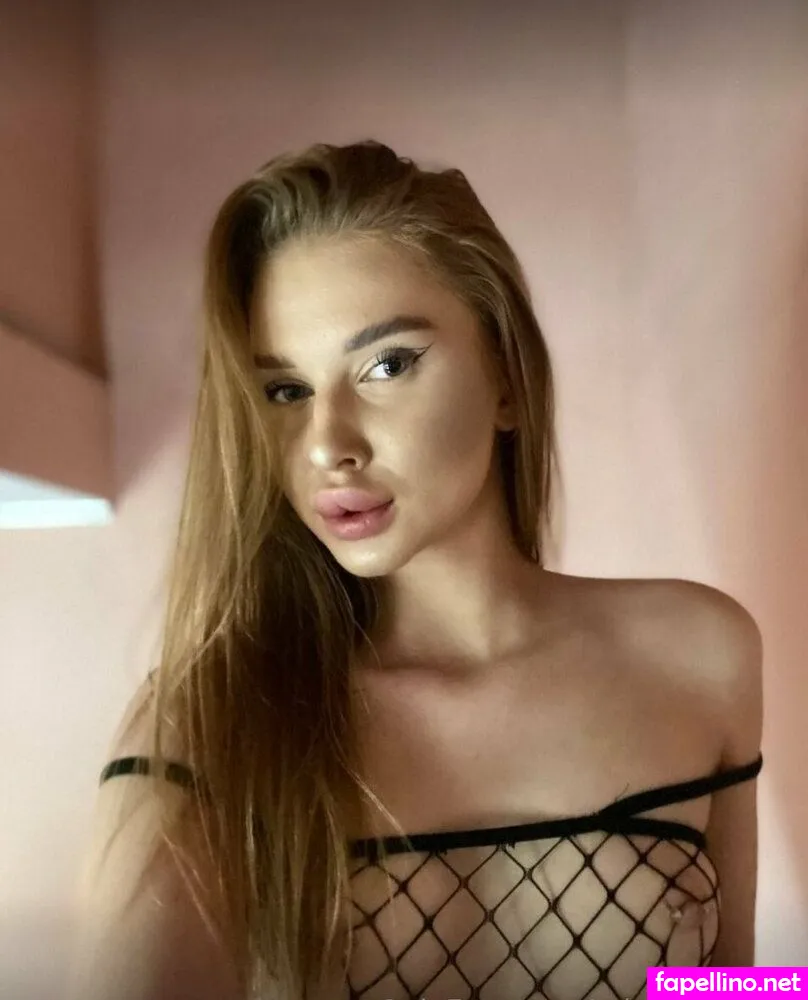 mianikki, miawhitesze1 Nude Leaked OnlyFans Photo #DAsGKmA2nt