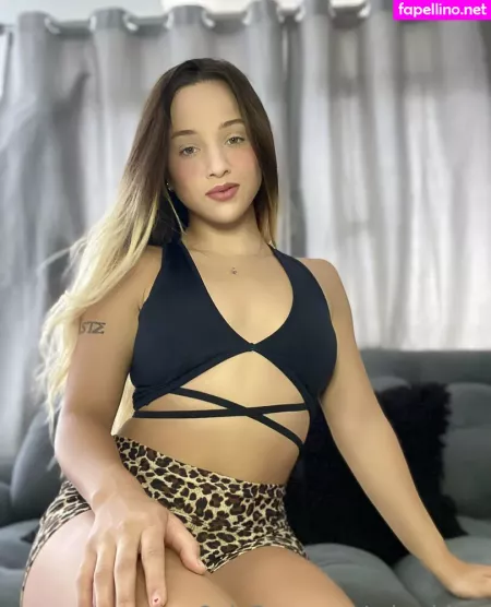 Miawhitez OnlyFans Thumbnail #EfbindGxgN