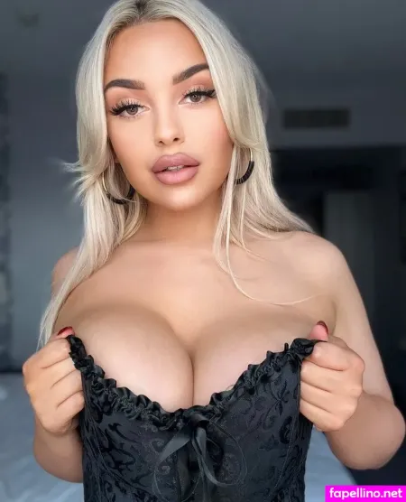 Miawills 98 OnlyFans Thumbnail #hNtKQSP35u