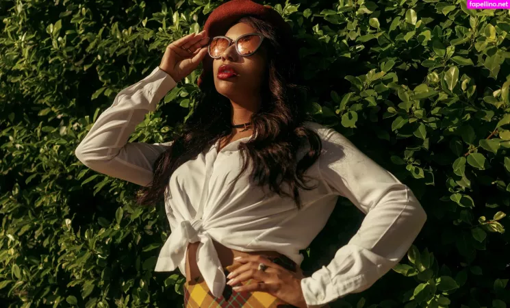 Mica Burton OnlyFans Thumbnail #CQXVTKPkZM