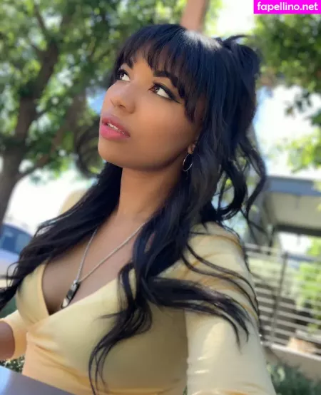Mica Burton OnlyFans Thumbnail #GgUd2hslCy