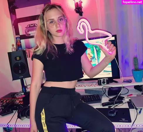 Mica Tenenbaum OnlyFans Thumbnail #G0Yxb65BxU
