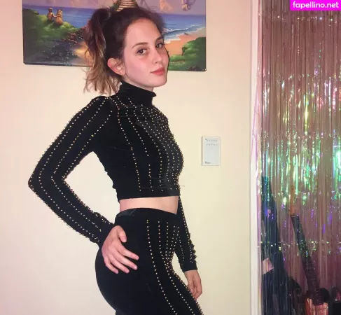 Mica Tenenbaum OnlyFans Thumbnail #GtieGEbgHe