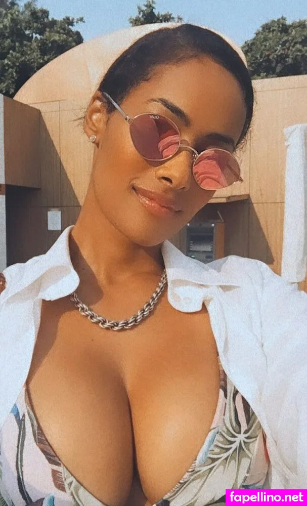 marciia.reiis, micaelareisofficial Nude Leaked OnlyFans Photo #YDrrwSkCOu