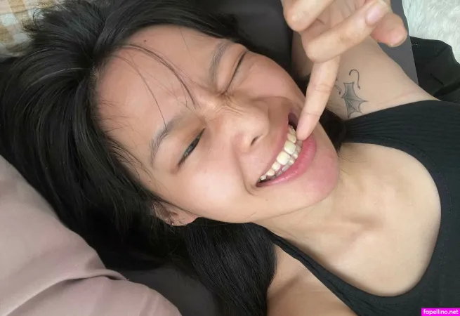 Miceraa OnlyFans Thumbnail #UmtCXehc4w