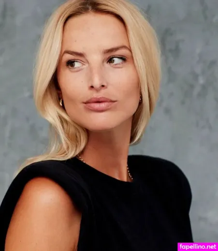 Michaela Kocianova OnlyFans Thumbnail #sfmGwSPYUy