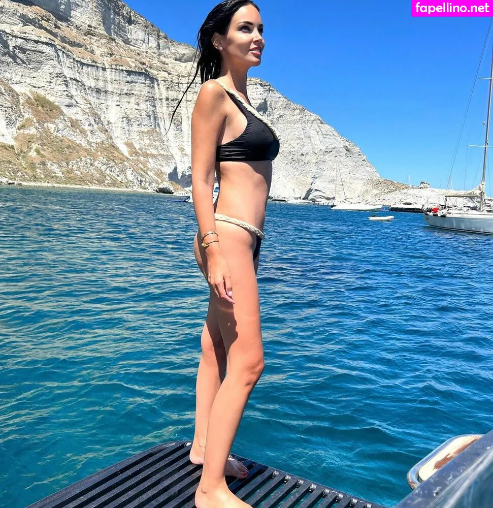 michelaquattrociocche, saraquattrociocche Nude Leaked OnlyFans Photo #7vddUIqmjD