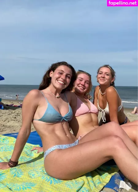 Michelaraeupton OnlyFans Thumbnail #YudePDhRVs