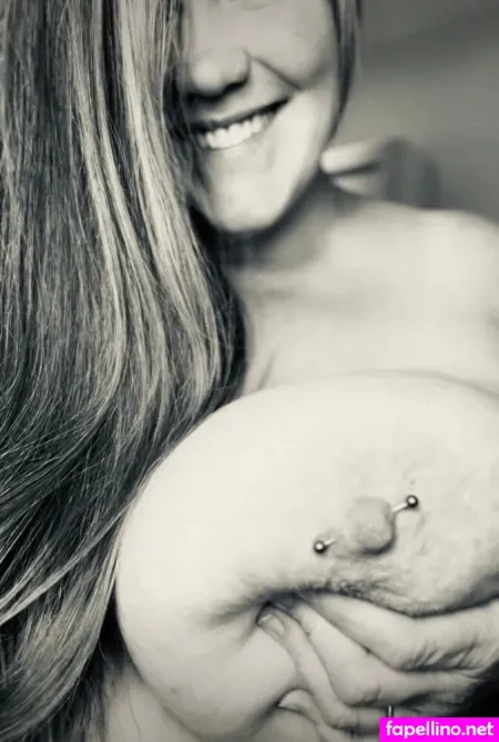 Michele Marie Hartranft 1 OnlyFans Thumbnail #f6i38cYRd2