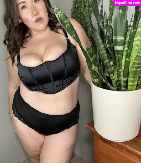 Michele Moon OnlyFans Thumbnail #W2DGHF2QgU