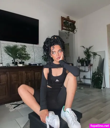 Michele Winchester OnlyFans Thumbnail #kZjuhy4vOB