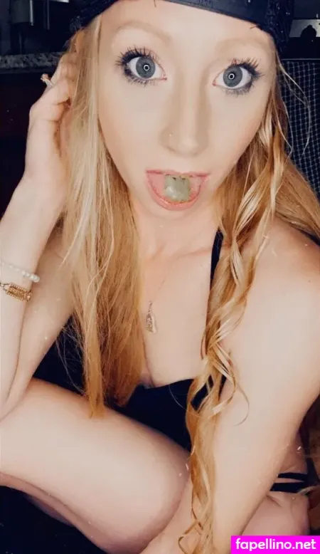 Michelelynnxofree OnlyFans Thumbnail #keF9XNBOG7