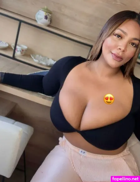 Michelle Carreno OnlyFans Thumbnail #J2Opor0l5V