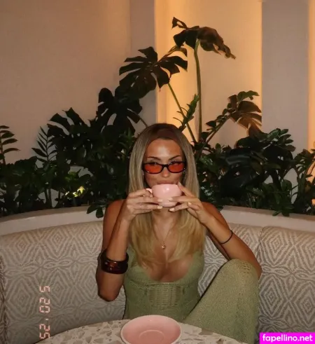 Michelle Cll OnlyFans Thumbnail #9qr2Tn0TeA