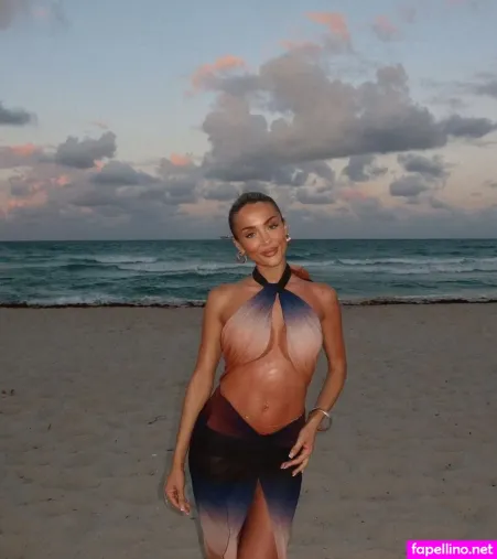 Michelle Cll OnlyFans Thumbnail #FfM1VyNg6w