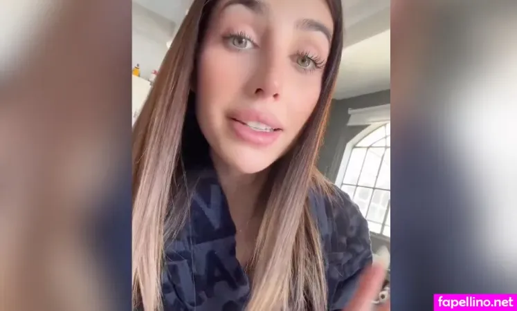 Michelle Comi OnlyFans Thumbnail #Wpcsb4iDNI