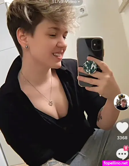 Michelle Cooper OnlyFans Thumbnail #klTN2BXUnc