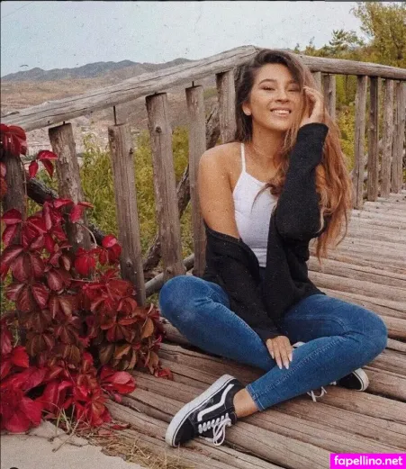 Michelle Danzinger OnlyFans Thumbnail #YCHIpo0YjT