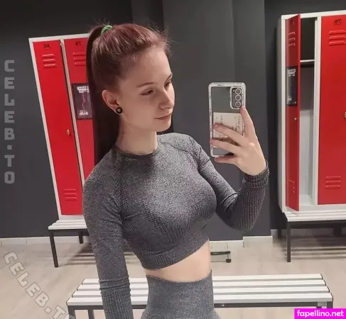 Michelle Hansen OnlyFans Thumbnail #X8upVj19xL