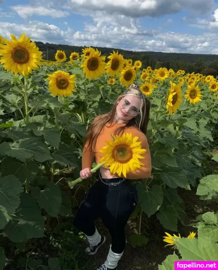 Michelle Hensley OnlyFans Thumbnail #ofD9xjQL8Z