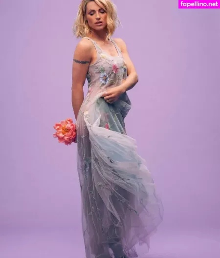 Michelle Hunziker OnlyFans Thumbnail #srSUKOZkk9