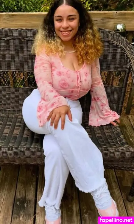 Michelle Jones OnlyFans Thumbnail #9HqqMW1fGD