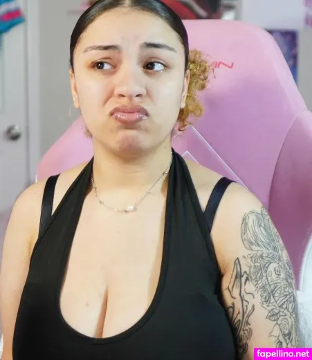 Michelle Jones OnlyFans Thumbnail #DVXpQtpUDO