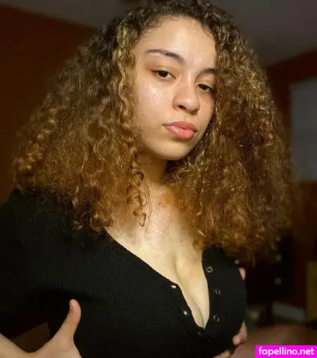 Michelle Jones OnlyFans Thumbnail #SHZZUeUsVz