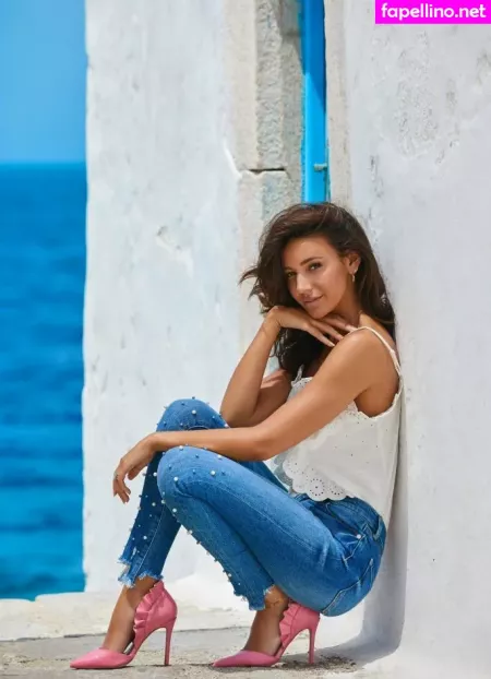 Michelle Keegan OnlyFans Thumbnail #kXNoX0u88Q