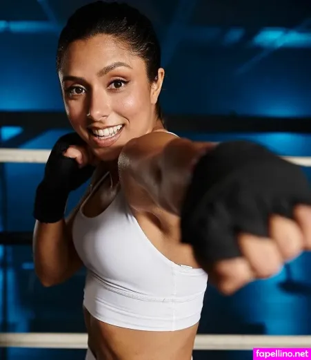 Michelle Khare OnlyFans Thumbnail #0qUxQS4AwZ