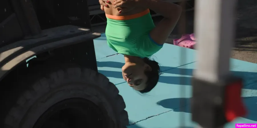 Michelle Khare OnlyFans Thumbnail #M9FhDvZe0R