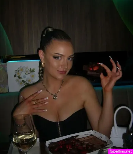Michelle Knaub OnlyFans Thumbnail #EahrFLRT59
