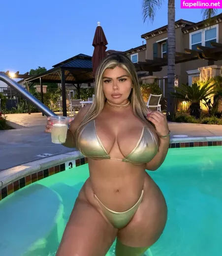 Michelle Mendez OnlyFans Thumbnail #6taEkl6X1a