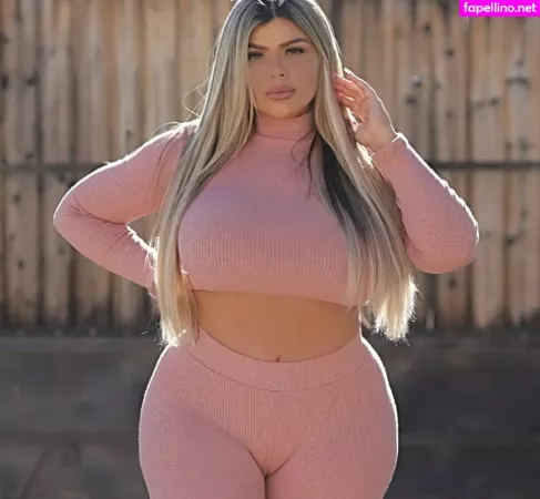 Michelle Mendez OnlyFans Thumbnail #LKByBJ0vVM