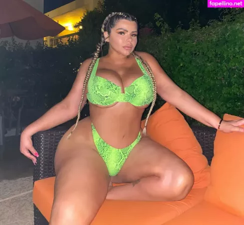 Michelle Mendez OnlyFans Thumbnail #VAy9nmaU1U