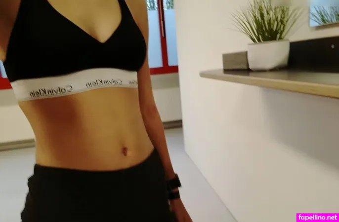 Michelle Model OnlyFans Thumbnail #QRiQxMInfS