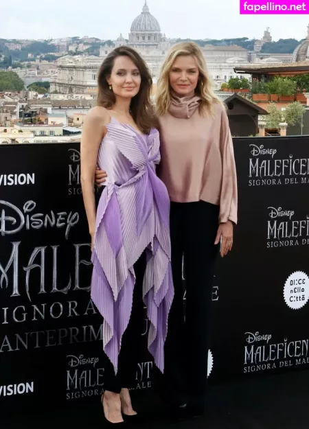 Michelle Pfeiffer OnlyFans Thumbnail #tIF1hS9C9F